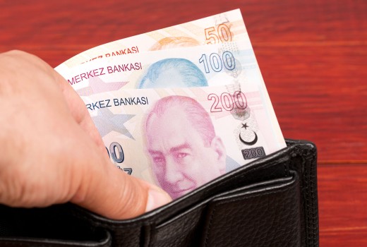 تقلبات الليرة التركية و التضخم في تركيا